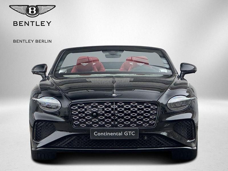 Neu Bentley Continental Mulliner 782 PS (575 kW) 2026 Schwarz Cabrio
