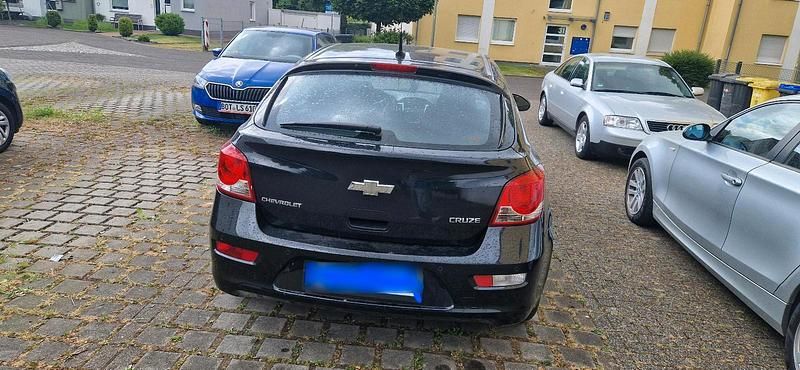 Gebraucht Chevrolet Cruze 131 PS (96 kW) 2012 Schwarz Limousine