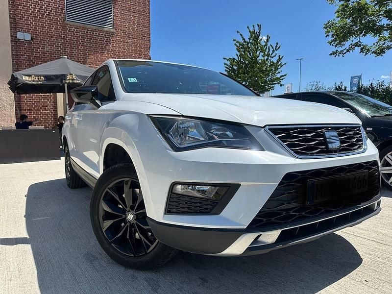 Weiß Gebraucht 2016 Seat Ateca SUV | 11.800 € (Etwas zu teuer) - Bild 1/4