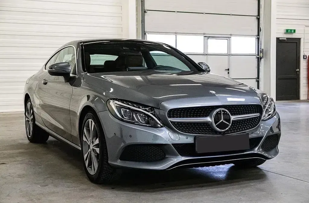 Gebraucht Mercedes C250 211 PS (155 kW) 2016 Grau Coupé