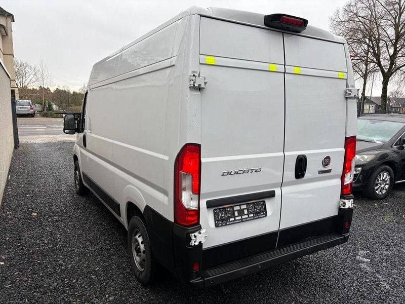 Gebraucht Fiat Ducato 140 PS (102 kW) 2023 Weiß Van