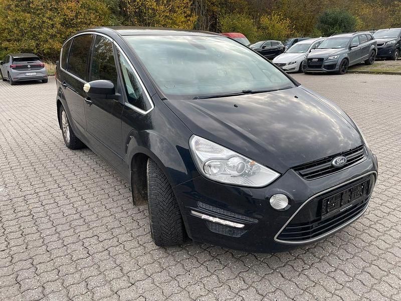 Gebraucht Ford S-MAX Titanium 163 PS (119 kW) 2012 Schwarz Van / Kleinbus
