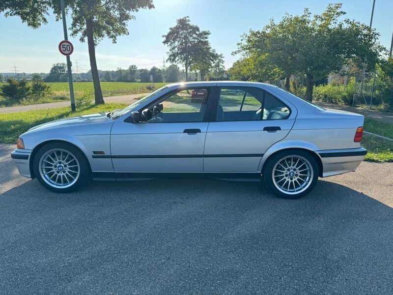 Gebraucht BMW 325 192 PS (141 kW) 1991 Silber Limousine