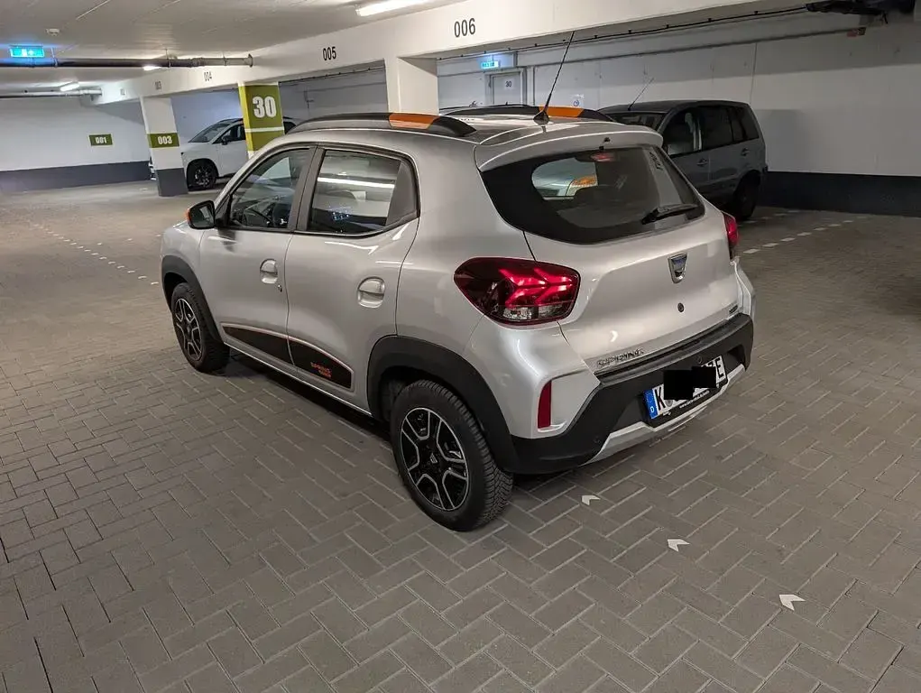 Gebraucht Dacia Spring Comfort Plus 33 kW (45 PS) 2021 Silber Kleinwagen