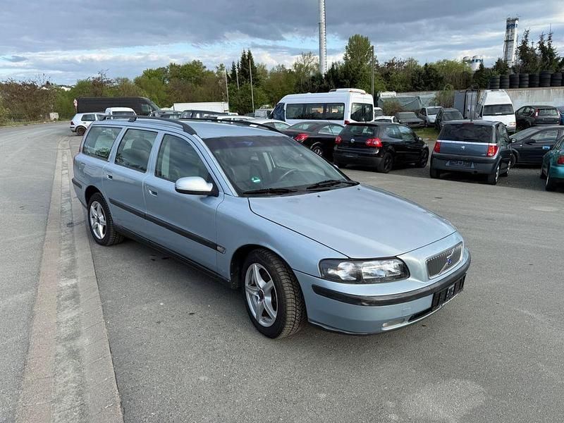 Gebraucht Volvo V70 170 PS (125 kW) 2001 Blau Kombi