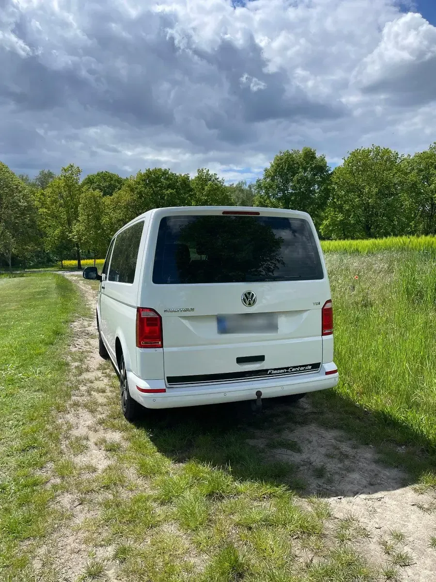Gebraucht VW Multivan 150 PS (110 kW) 2018 Weiß Van / Kleinbus