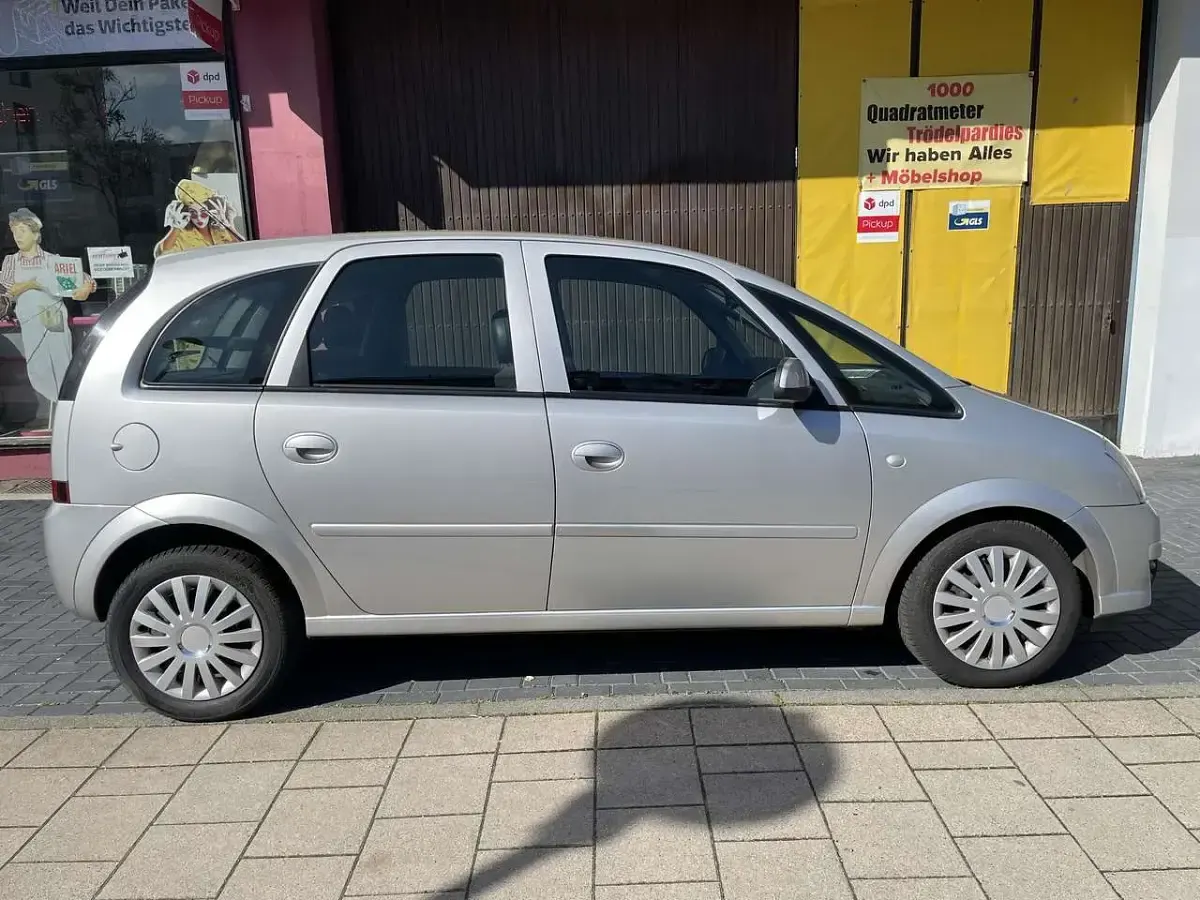 Gebraucht Opel Meriva Enjoy 90 PS (66 kW) 2008 Silber Van / Kleinbus