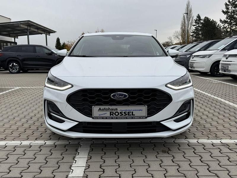 Neu Ford Focus ST-Line 125 PS (91 kW) 2025 Frostweiß Limousine