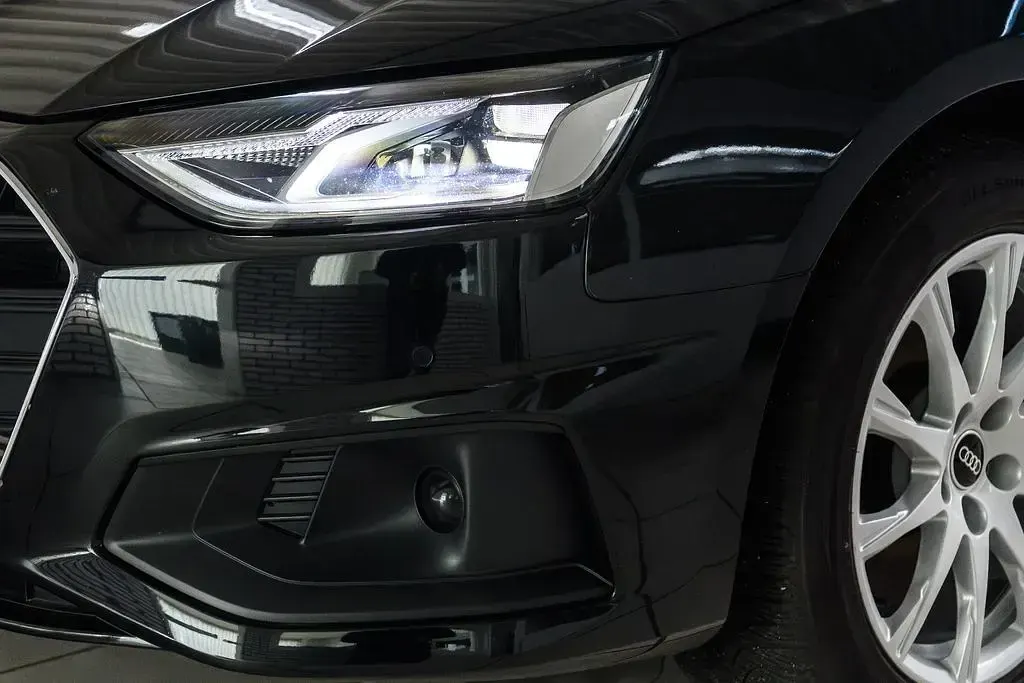 Gebraucht Audi A4 Advanced 150 PS (110 kW) 2022 Schwarz Kombi