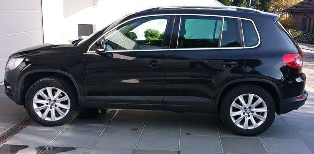Gebraucht VW Tiguan 190 PS (139 kW) 2008 Schwarz metallic SUV
