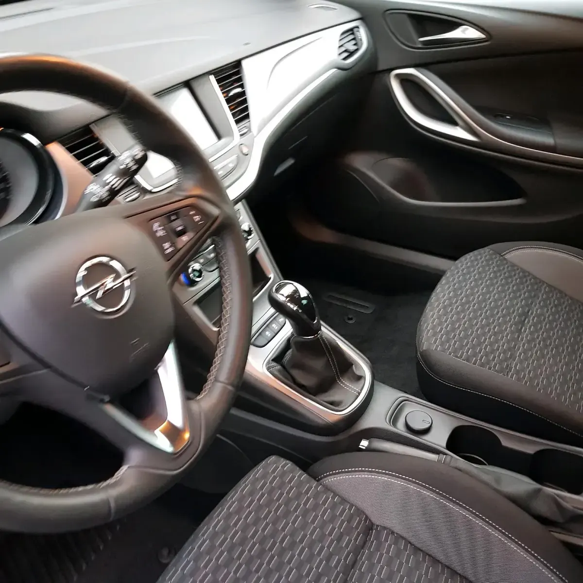 Gebraucht Opel Astra Edition 105 PS (77 kW) 2021 Grau Kombi