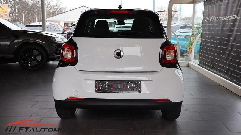 Gebraucht Smart ForFour 90 PS (66 kW) 2019 Weiß Kleinwagen