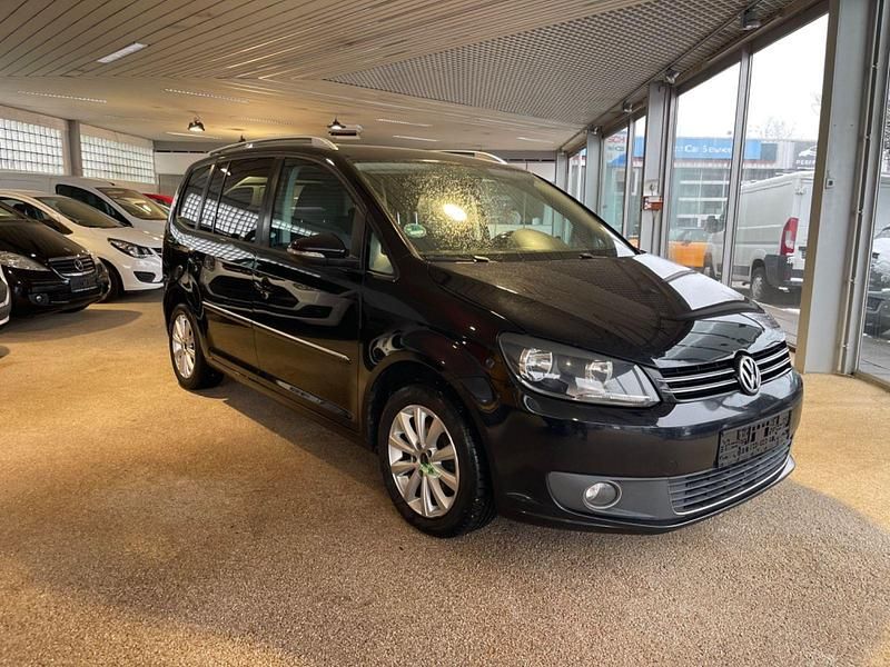 Gebraucht VW Touran Highline 105 PS (77 kW) 2011 Schwarz Van / Kleinbus