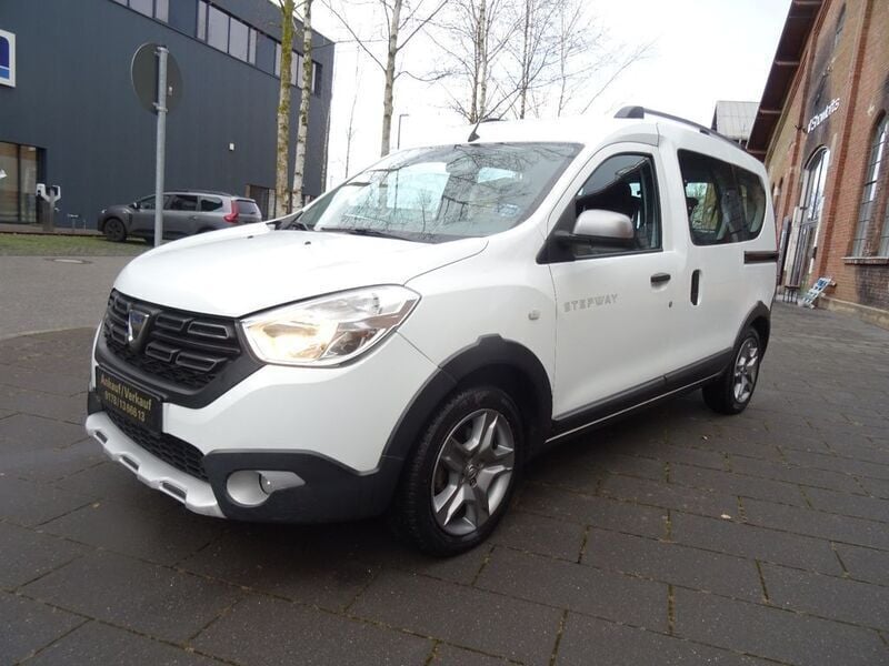 Weiß Gebraucht 2019 Dacia Dokker Stepway Van | 11.900 € (Fairer Preis) - Bild 1/4