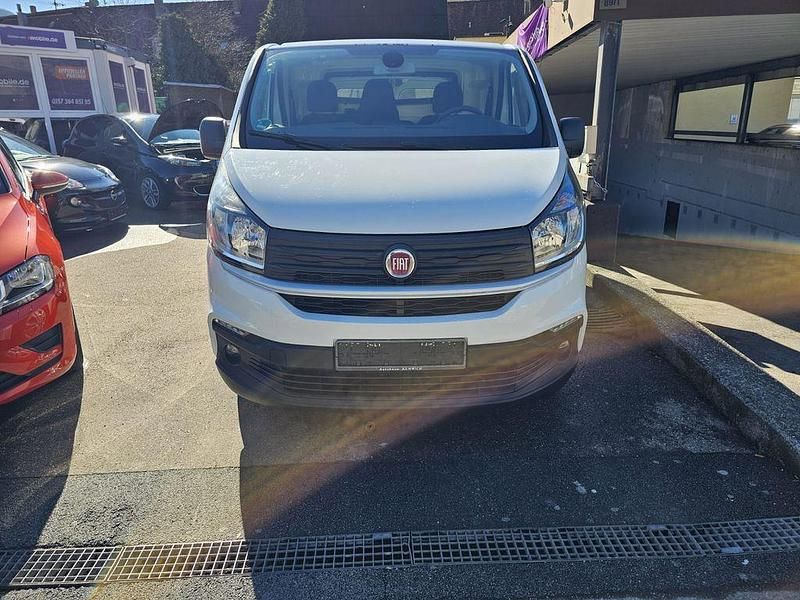 Gebraucht Fiat Talento 121 PS (88 kW) 2017 Weiß Van / Kleinbus