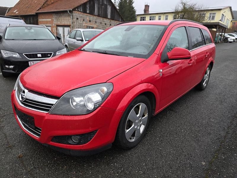 Gebraucht Opel Astra Edition 150 PS (110 kW) 2010 Rot Kombi