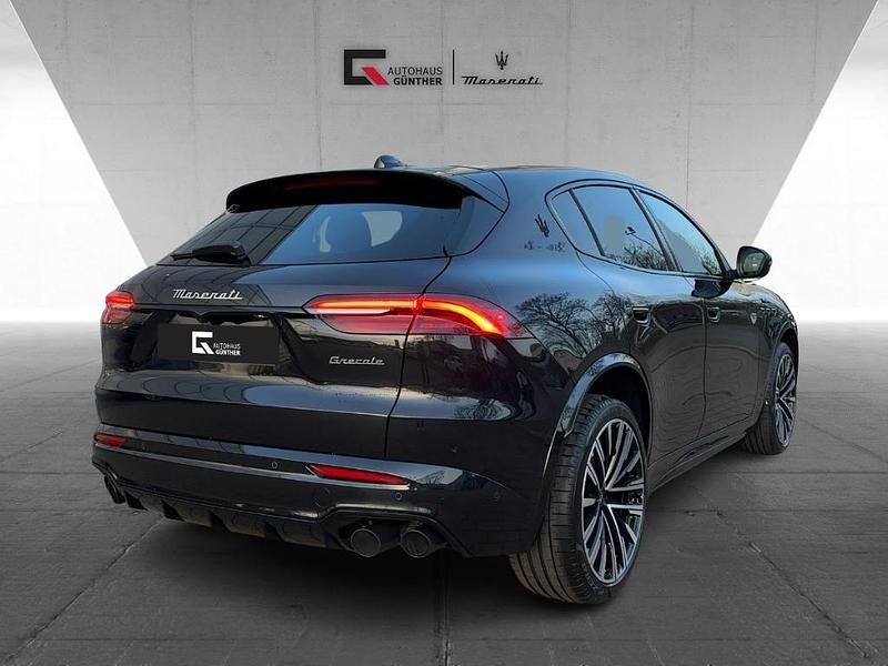 Neu Maserati Grecale 330 PS (242 kW) 2026 Schwarz SUV