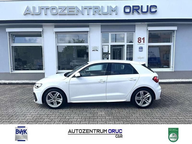 Cortinaweiß Gebraucht 2021 Audi A1 Sportback S-Line Kleinwagen | 21.980 € (Fairer Preis) - Bild 1/4