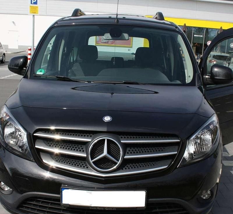 Gebraucht Mercedes Citan 111 110 PS (80 kW) 2018 Schwarz Van