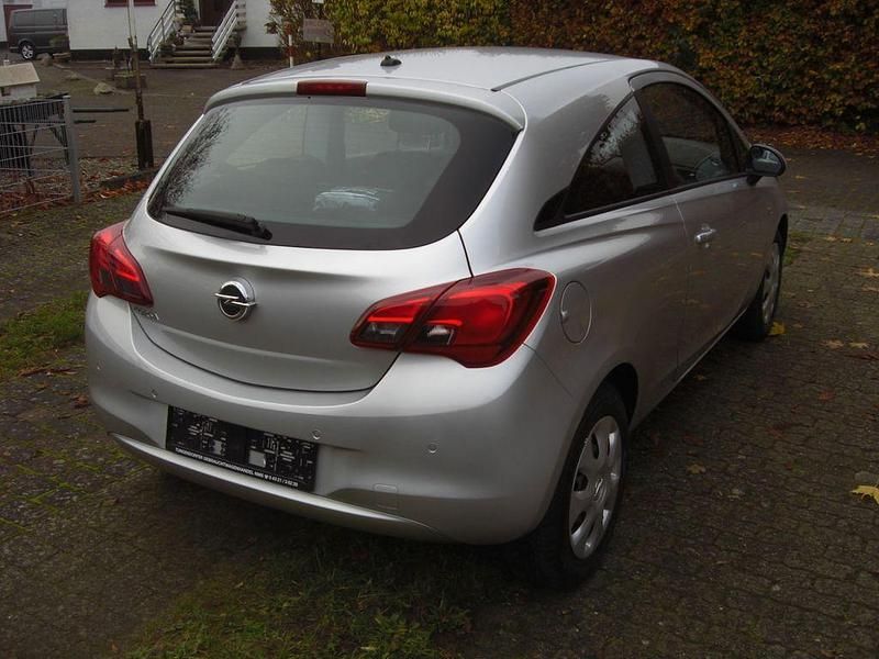 Gebraucht Opel Corsa Edition 90 PS (66 kW) 2016 Silber Kleinwagen