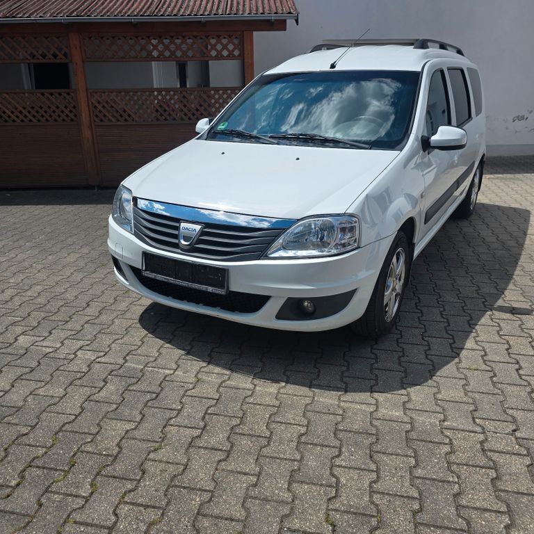 Weiß Gebraucht 2009 Dacia Logan MCV Lauréate Kombi | 1.250 € (Superpreis) - Bild 1/4