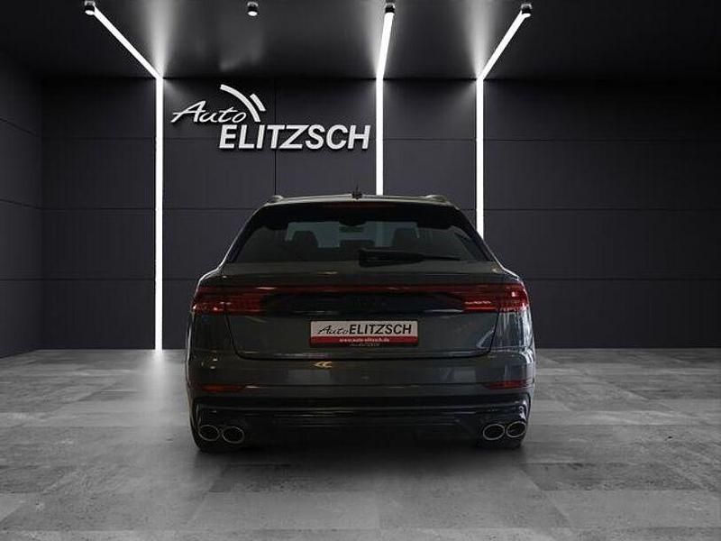 Gebraucht Audi SQ8 Ambiente 507 PS (372 kW) 2022 Daytonagrau perleffekt SUV