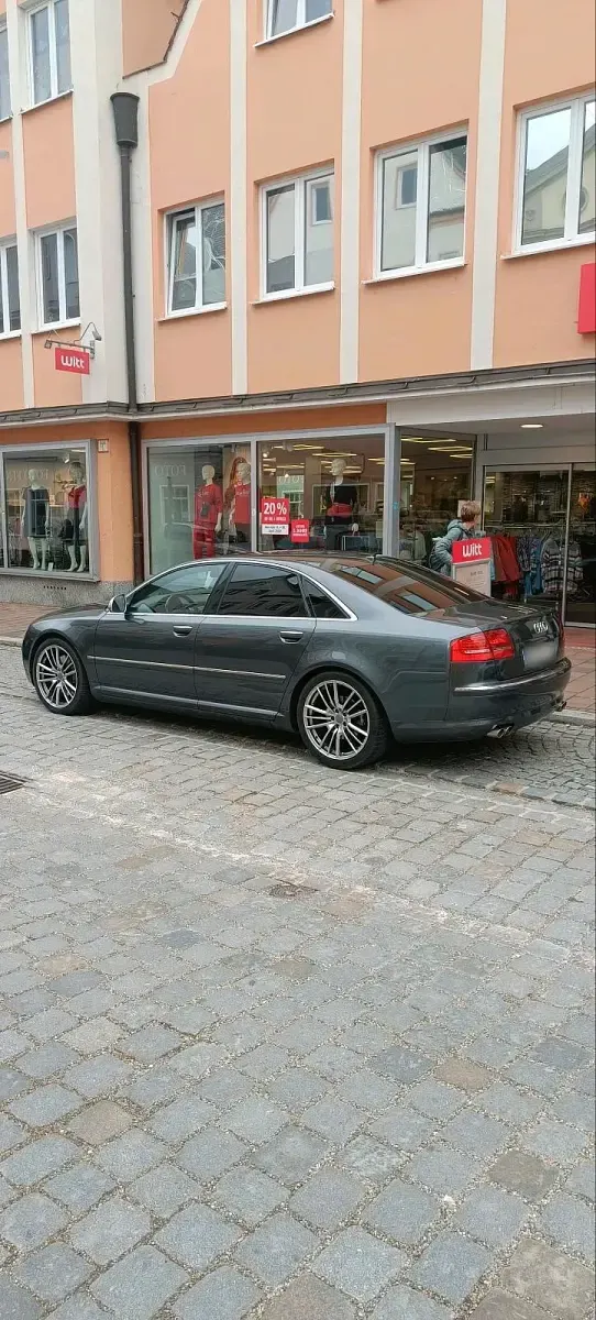 Gebraucht Audi A8 Comfort 326 PS (239 kW) 2008 Silber Limousine