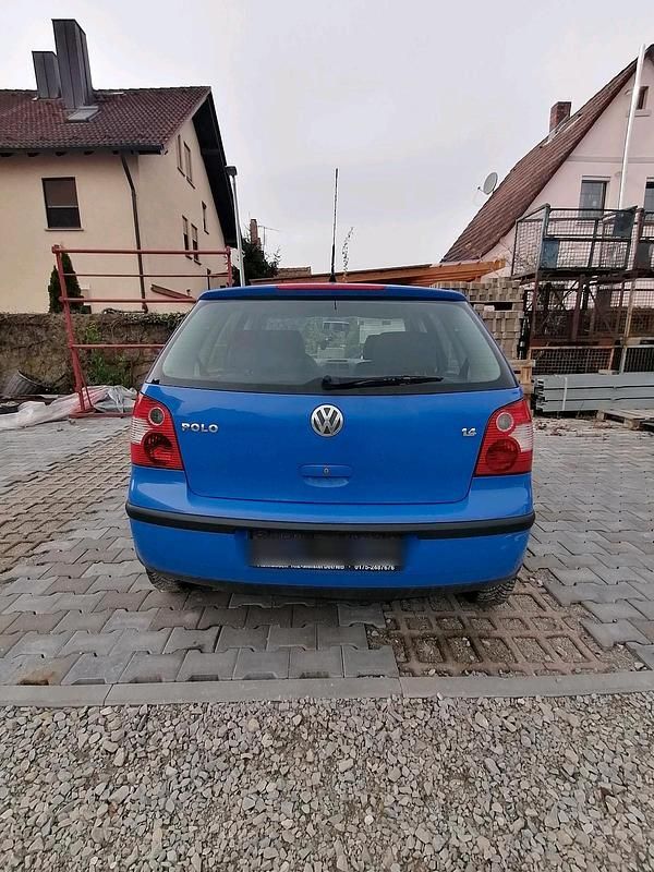 Gebraucht VW Polo 74 PS (54 kW) 2002 Blau Kleinwagen