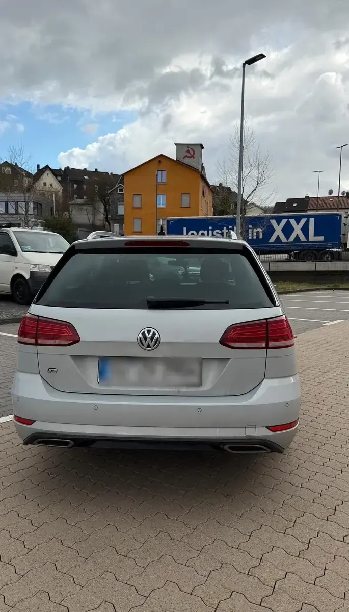 Gebraucht VW Golf VII R-line 150 PS (110 kW) 2017 Weiß Kombi