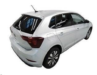 Gebraucht VW Polo Move 80 PS (58 kW) 2024 Reflexsilbermetallic Kleinwagen