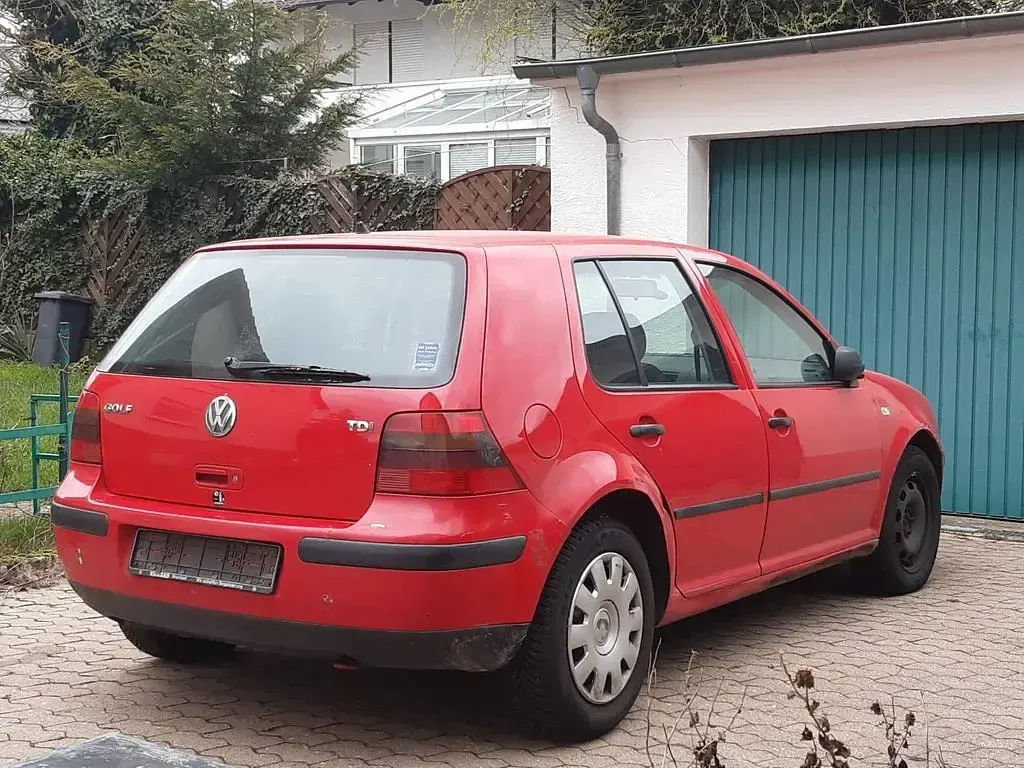 Gebraucht VW Golf IV 101 PS (74 kW) 2002 Rot Limousine