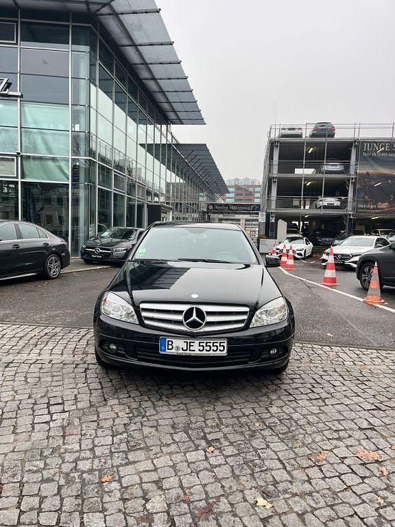 Gebraucht Mercedes C220 170 PS (125 kW) 2010 Schwarz Limousine