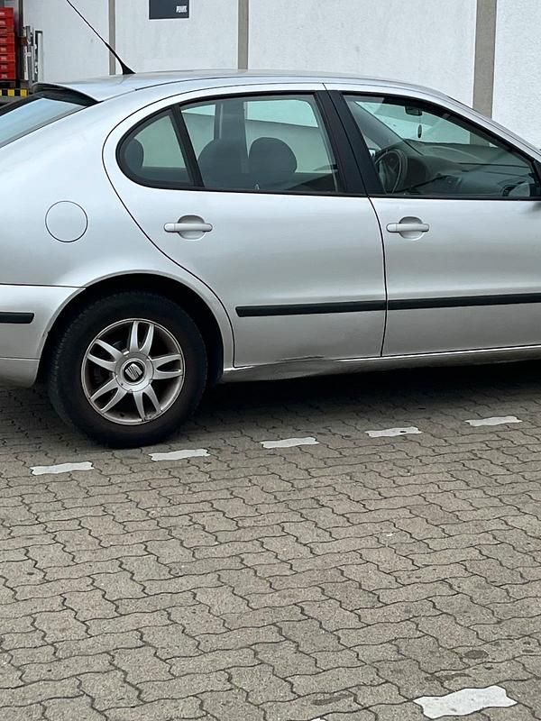 Gebraucht Seat Leon 75 PS (55 kW) 2003 Silber Kleinwagen