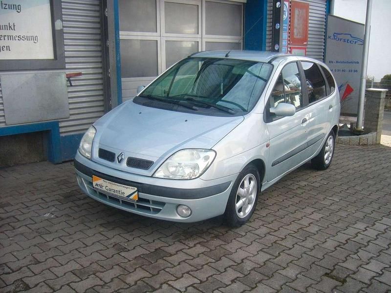 Gebraucht Renault Scénic 107 PS (78 kW) 2001 Silber Van / Kleinbus