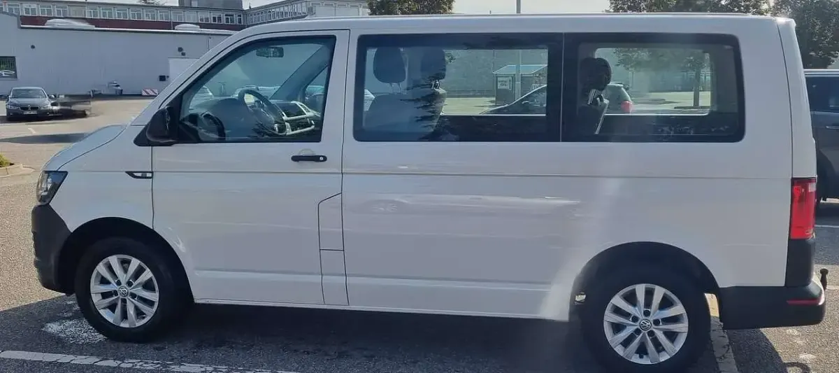 Gebraucht VW Multivan Conceptline 102 PS (75 kW) 2018 Weiß Van / Kleinbus