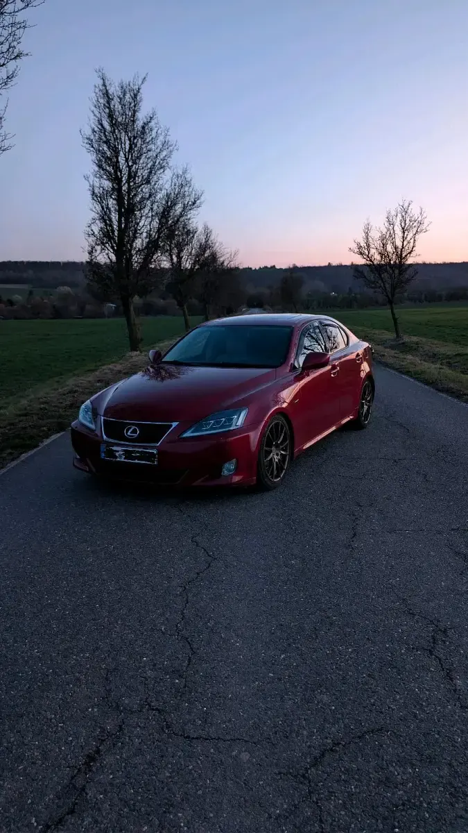Second-hand Lexus IS250 208 CP (152 kW) 2006 Roșu Berlinǎ