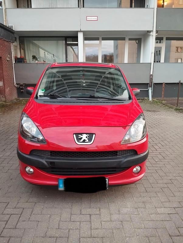 Gebraucht Peugeot 1007 2008 Rot Van / Kleinbus