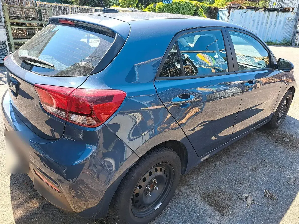 Gebraucht Kia Rio 84 PS (61 kW) 2023 Blau Kleinwagen