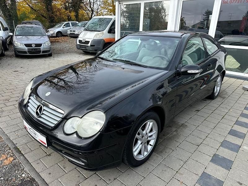 Schwarz Gebraucht 2002 Mercedes C200 Coupé | 900 € (Superpreis) - Bild 1/4