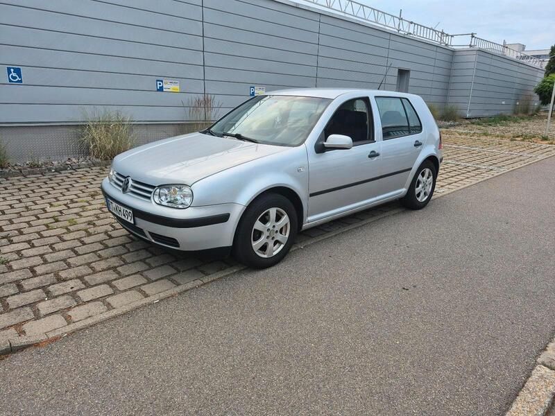 Silber Gebraucht 2002 VW Golf IV Limousine | 1.650 € (Teuer) - Bild 1/4