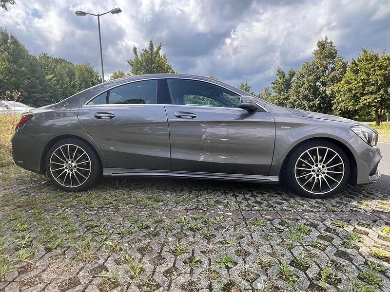 Gebraucht Mercedes CLA200 AMG line 136 PS (100 kW) 2018 Grau Coupé