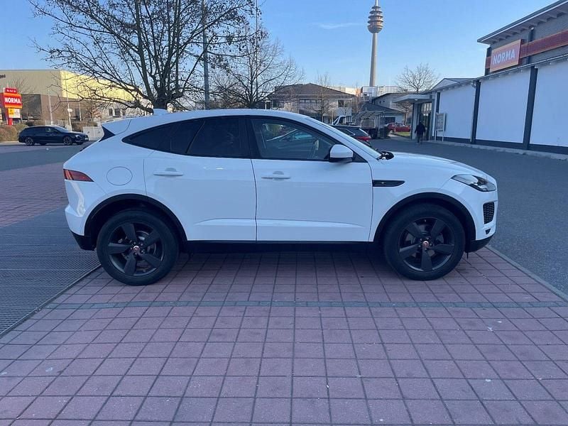 Gebraucht Jaguar E-Pace 179 PS (131 kW) 2019 Weiß SUV