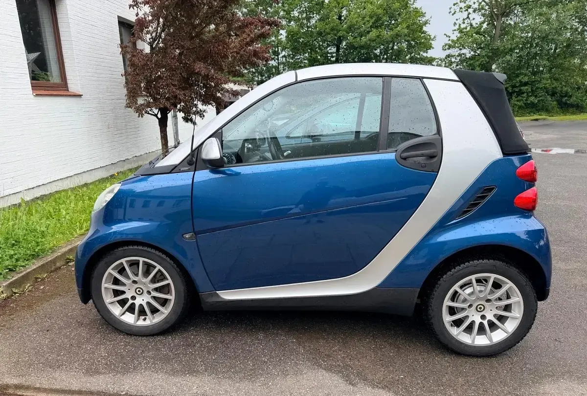 Gebraucht Smart ForTwo Cabrio 71 PS (52 kW) 2010 Blau Cabrio