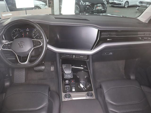 Gebraucht VW Touareg Basis 231 PS (169 kW) 2022 SUV
