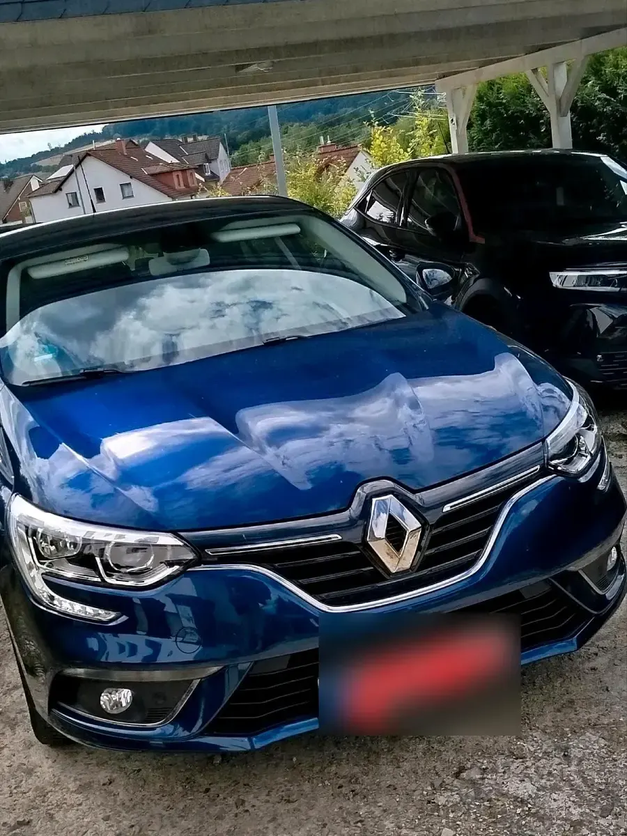Gebraucht Renault Mégane 115 PS (84 kW) 2020 Blau Limousine