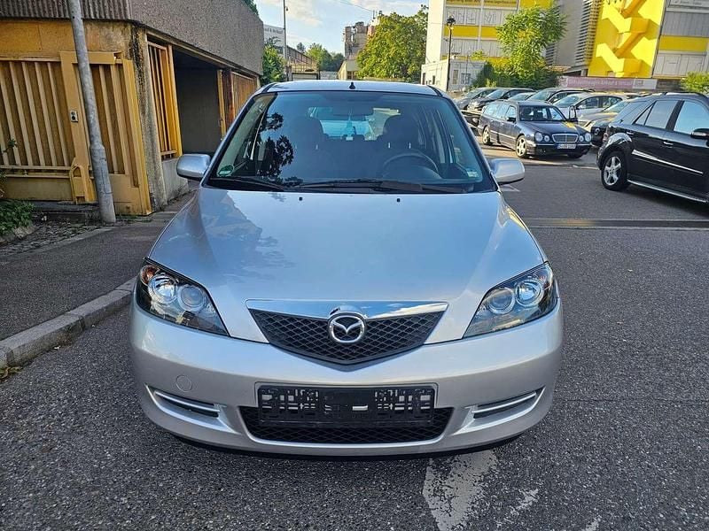 Second-hand Mazda 2 Active 80 CP (58 kW) 2007 Argintiu Monovolum