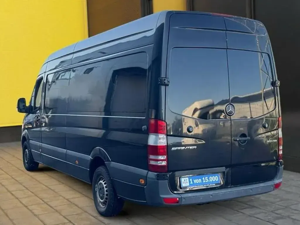 Gebraucht Mercedes Sprinter 129 PS (94 kW) 2015 Obsidianschwarz metallic (metallic) Van