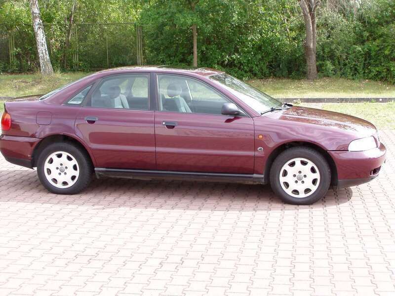 Rot Gebraucht 1997 Audi A4 Limousine | 3.500 € (Teuer) - Bild 1/4