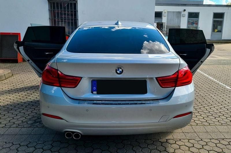 Grau Gebraucht 2018 BMW 420 Advantage Coupé | 19.980 € (Fairer Preis) - Bild 1/4