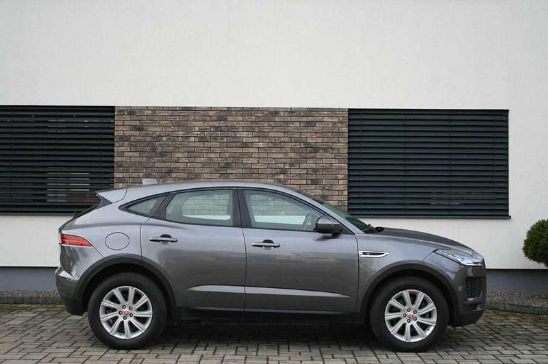 Gebraucht Jaguar E-Pace R-Dynamic 150 PS (110 kW) 2019 Grau SUV